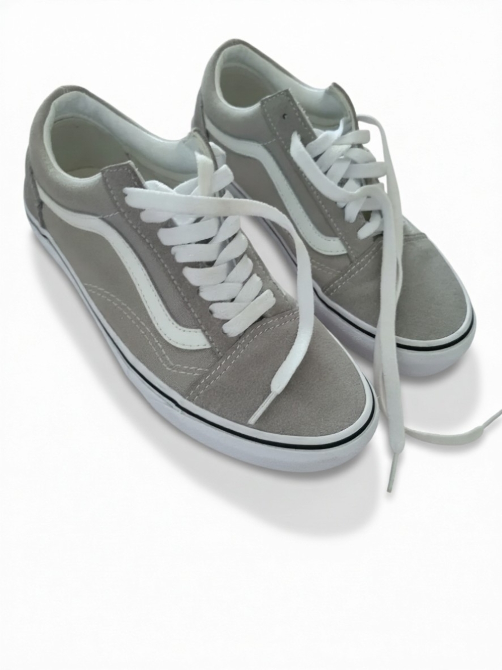 Vans Men's Old Skool Sneakers in Gray and White Man 6.5, Woman 8